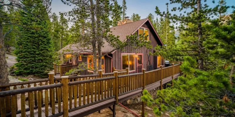 Beautiful Log Cabins That Truly Take Your Breath Away