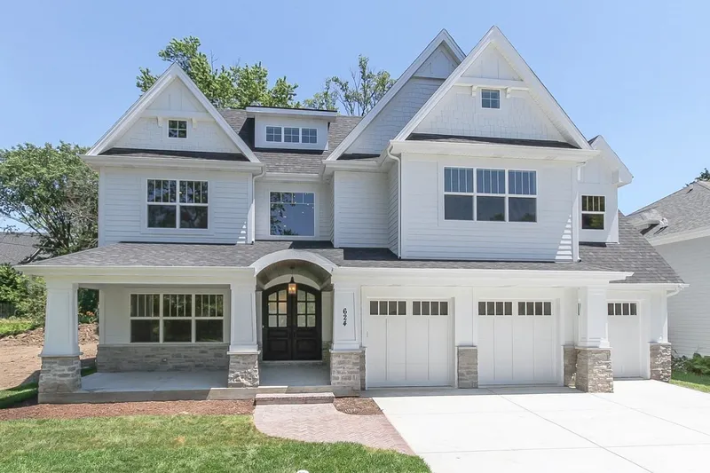 5 Things You Need To Know When Hiring A Custom Home Builder In