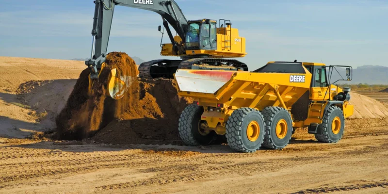 Maximizing Productivity in Outdoor Projects: How John Deere Excavators Make a Difference