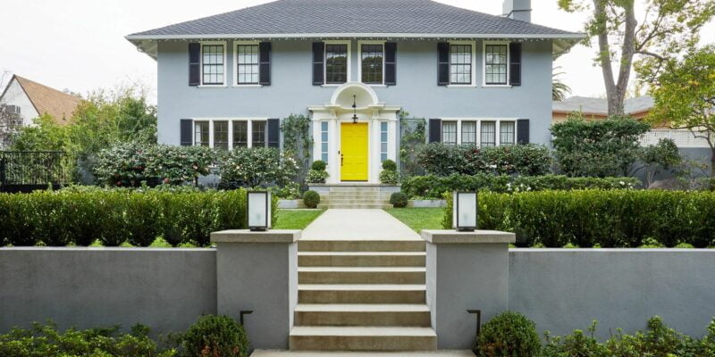 How to Choose the Right Exterior Paint Color for Your Home