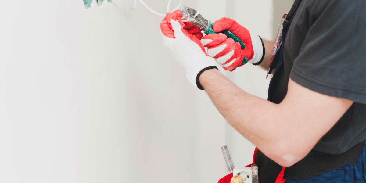 Electric Tips Style Meets Safety: Home Décor and Electrical Tips - EmptyLightHome