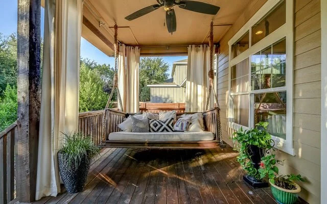 How to Make Your Home More Welcoming for Urban Travelers