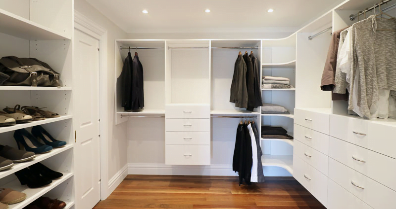 Benefits of Custom Wardrobe Installation - EmptyLightHome