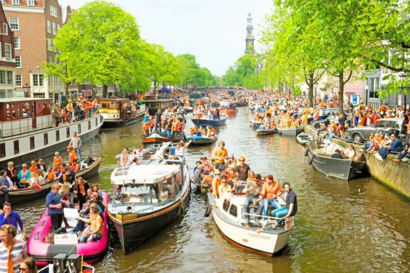 Exploring the vibrant tradition of king's day in the Netherlands