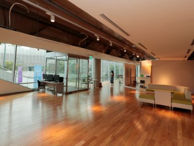 Reasons to Upgrade to Vinyl Flooring in Your Commercial Building